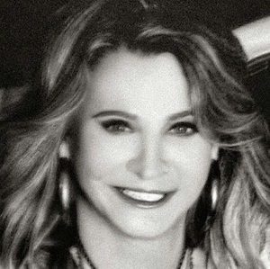 Meet your Posher, Gayle